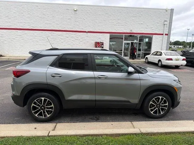 2025 Chevrolet TrailBlazer thumbnail 10