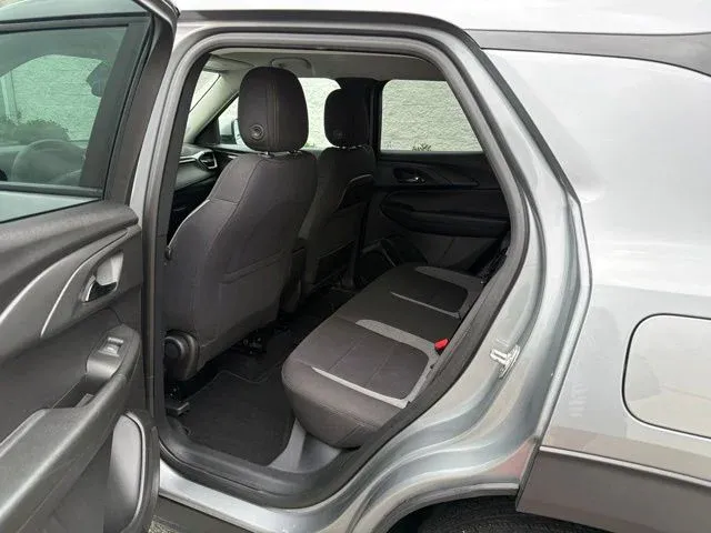 2025 Chevrolet TrailBlazer thumbnail 19