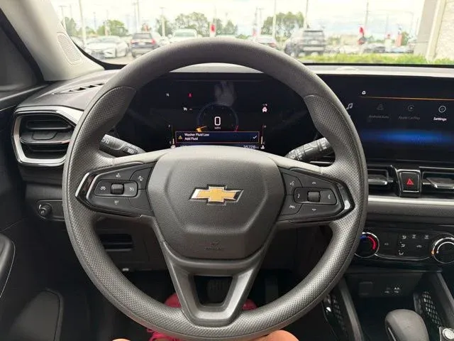 2025 Chevrolet TrailBlazer thumbnail 29