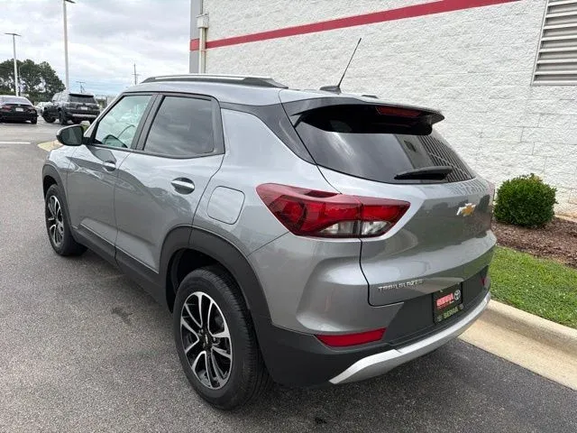 2025 Chevrolet TrailBlazer thumbnail 7