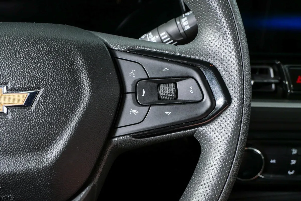 2025 Chevrolet Trailblazer LT thumbnail 11