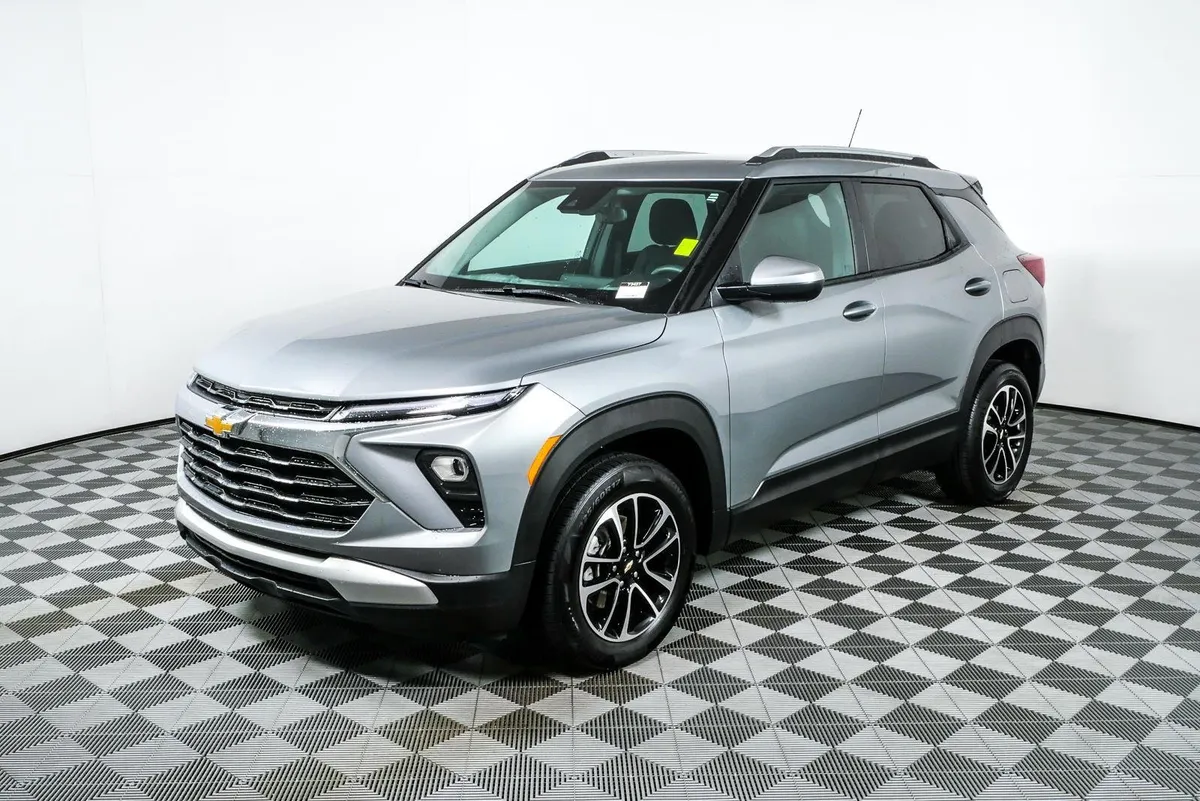 2025 Chevrolet Trailblazer LT thumbnail 23