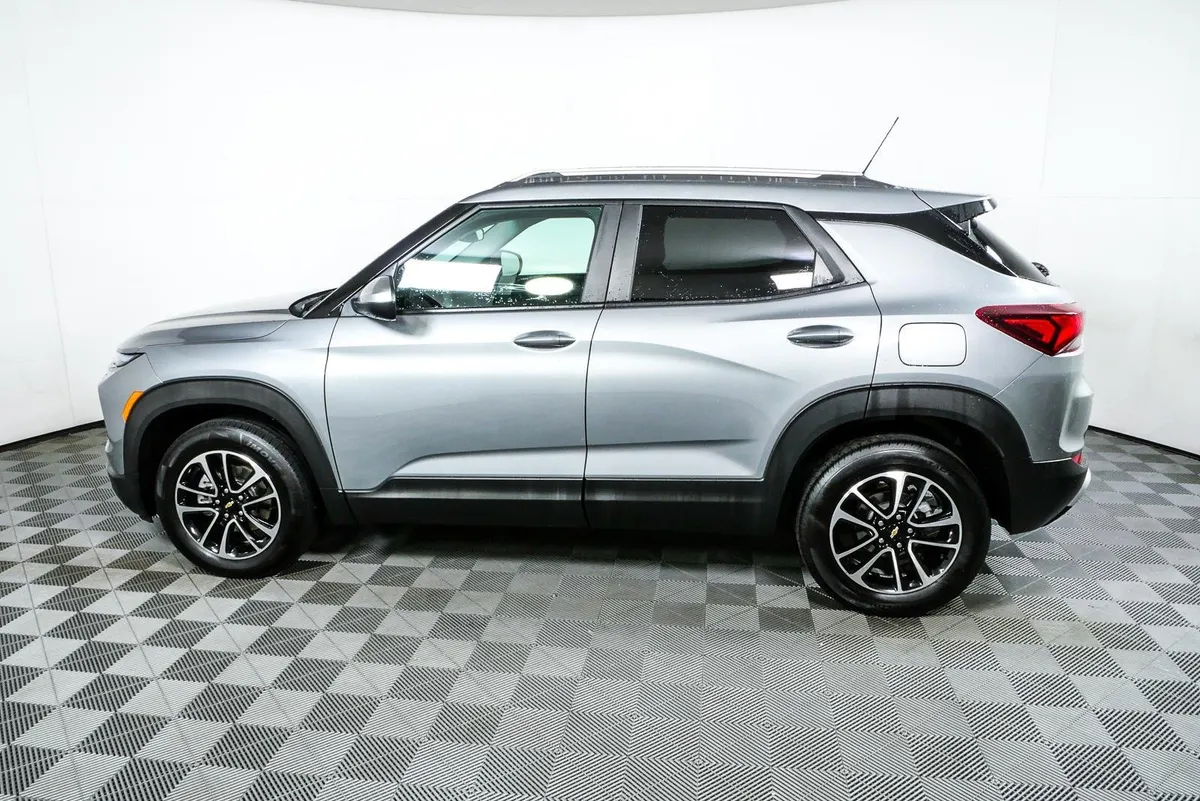 2025 Chevrolet Trailblazer LT thumbnail 27