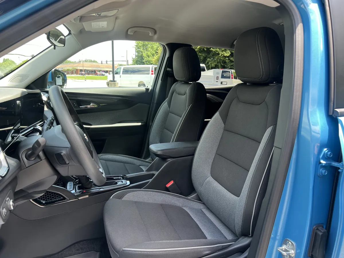 2025 Chevrolet Trailblazer LT thumbnail 15