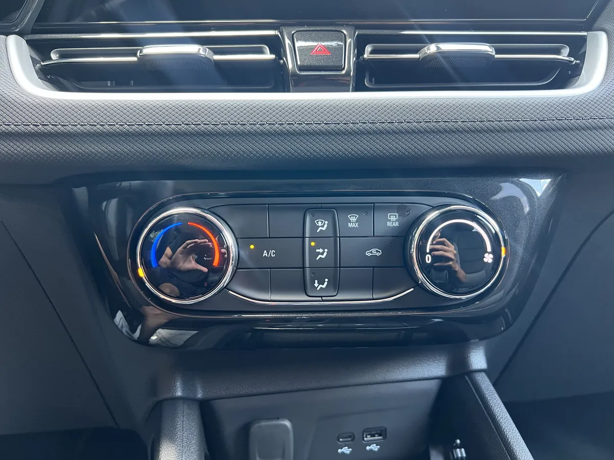 2025 Chevrolet Trailblazer LT thumbnail 26