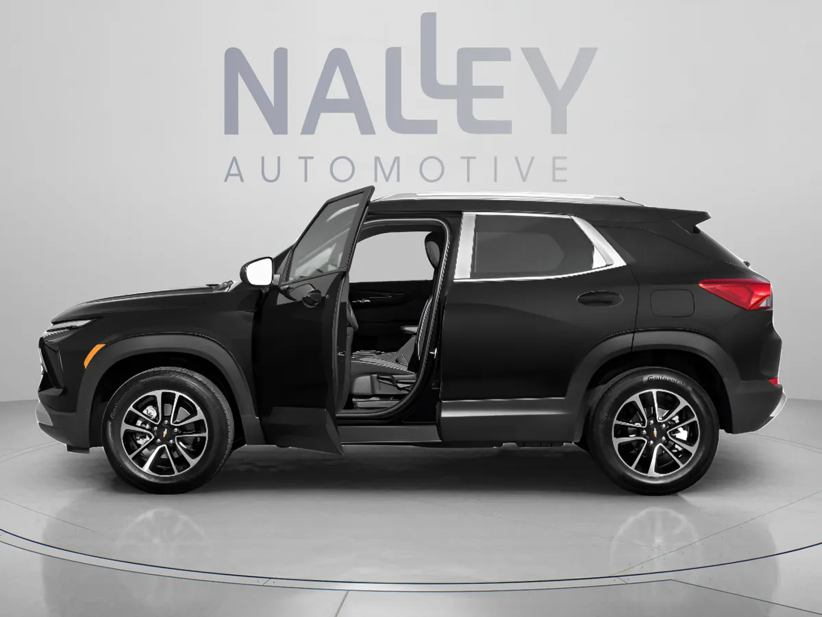 2025 Chevrolet Trailblazer LT thumbnail 4