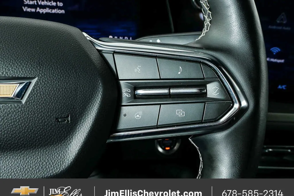 2025 Chevrolet Traverse AWD LT thumbnail 11