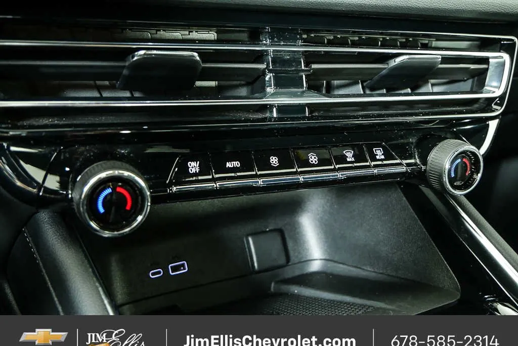2025 Chevrolet Traverse AWD LT thumbnail 15