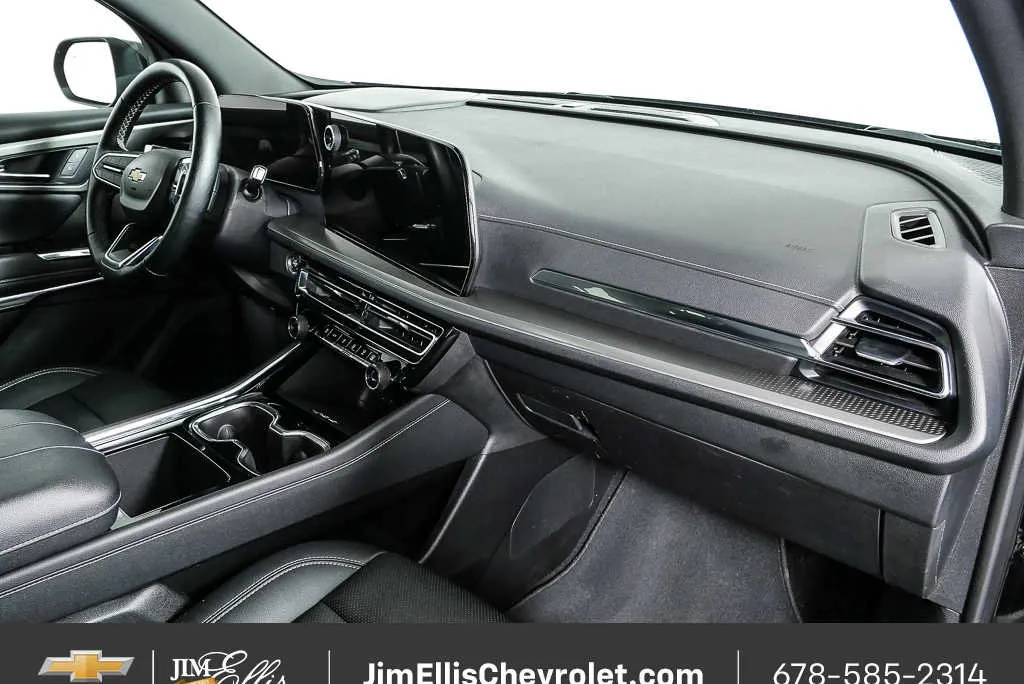 2025 Chevrolet Traverse AWD LT thumbnail 21