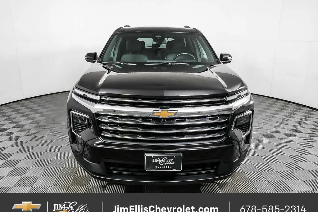 2025 Chevrolet Traverse AWD LT thumbnail 24