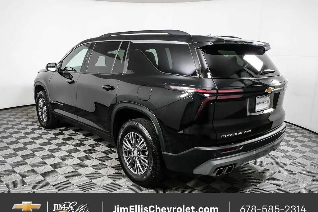 2025 Chevrolet Traverse AWD LT thumbnail 26