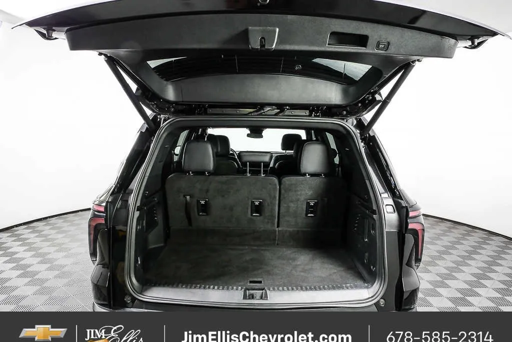 2025 Chevrolet Traverse AWD LT thumbnail 28