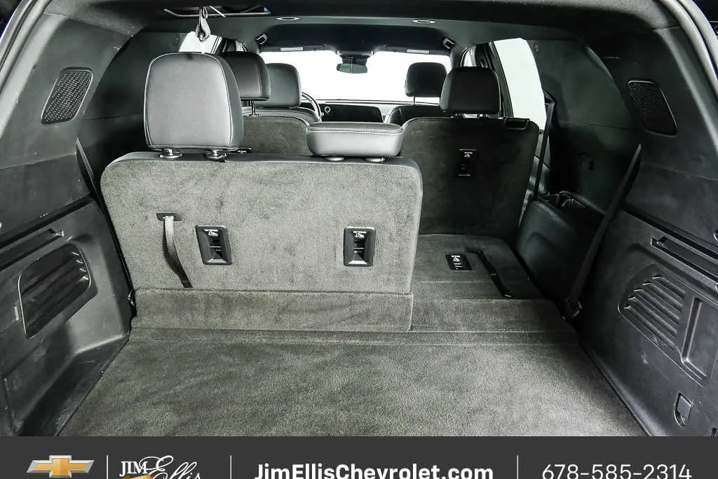 2025 Chevrolet Traverse AWD LT thumbnail 30