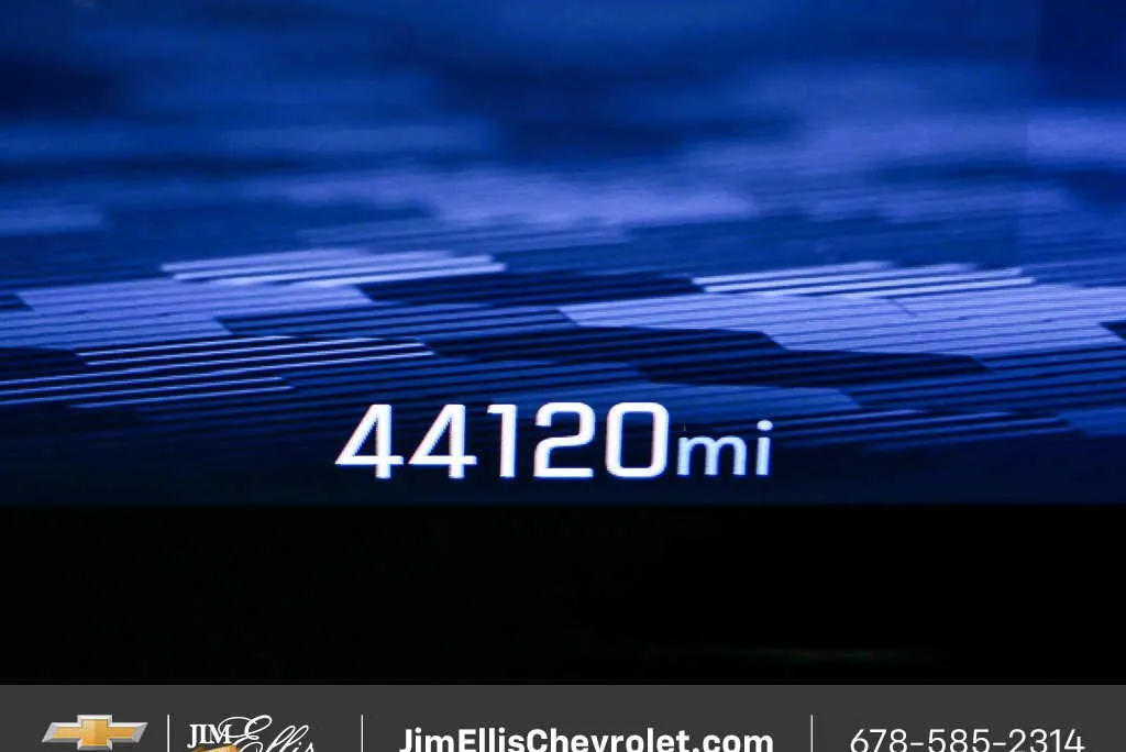 2025 Chevrolet Traverse AWD LT thumbnail 8