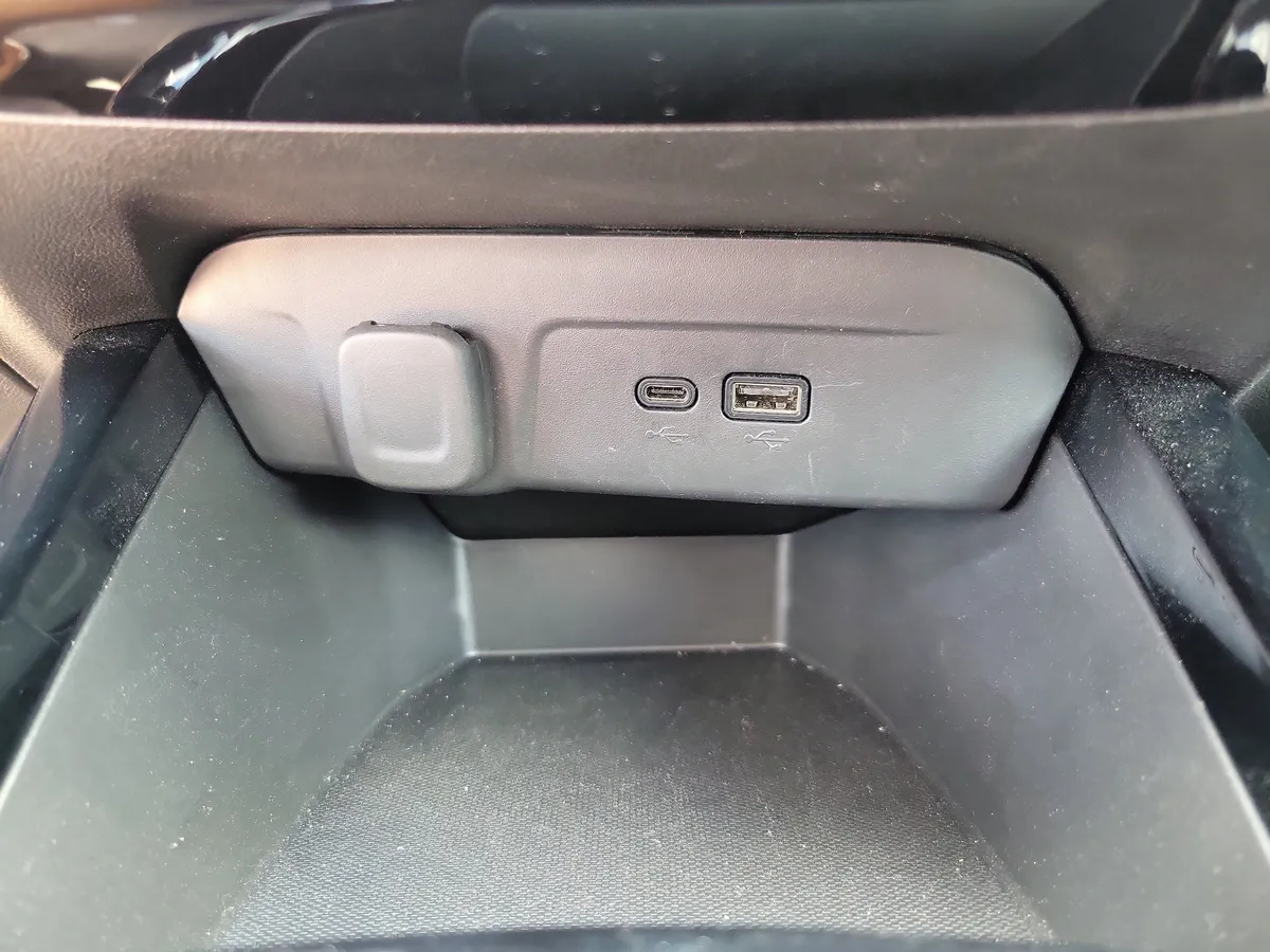 2025 Chevrolet Trax LT thumbnail 10
