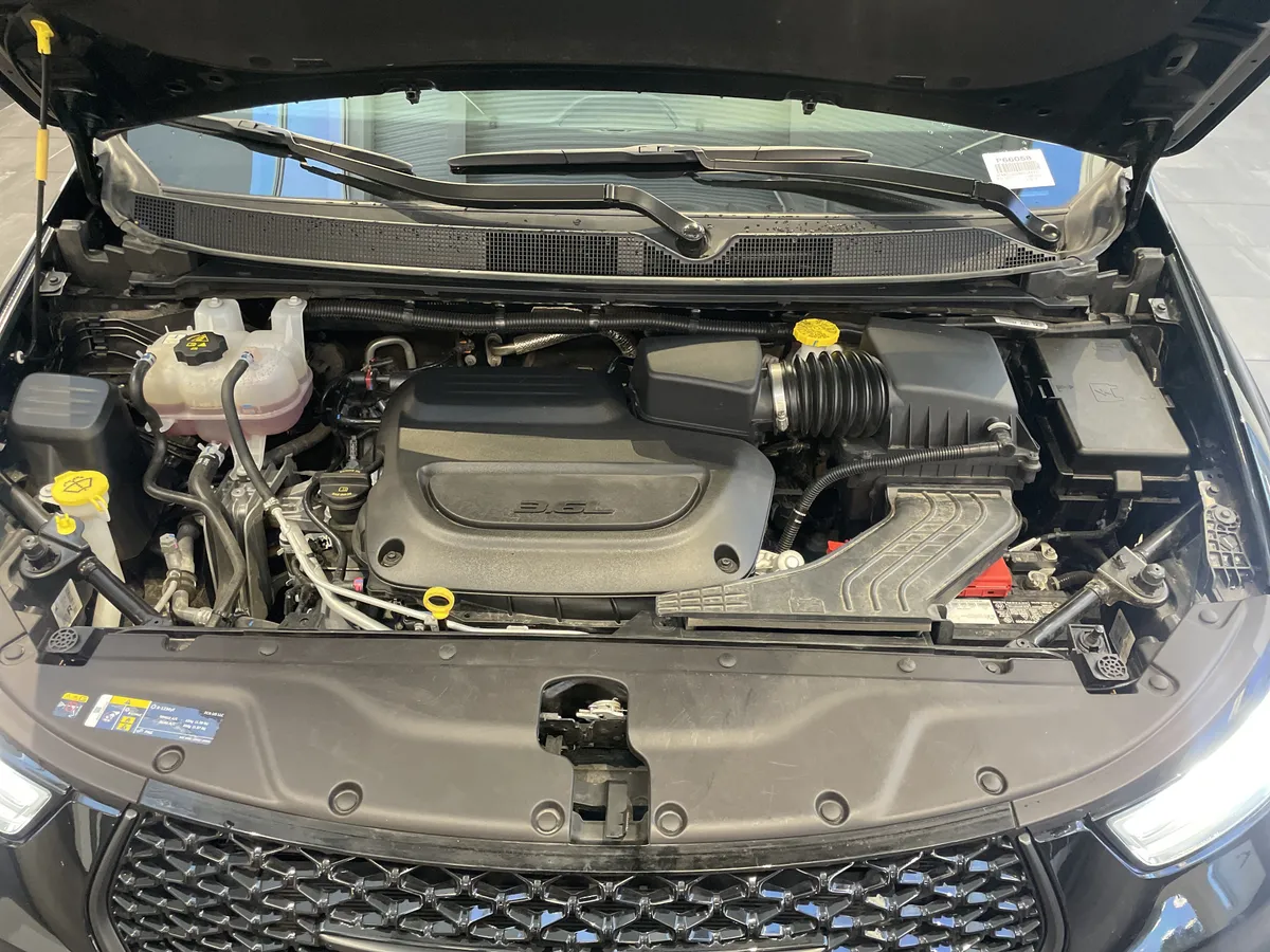 2025 Chrysler Pacifica Limited thumbnail 39