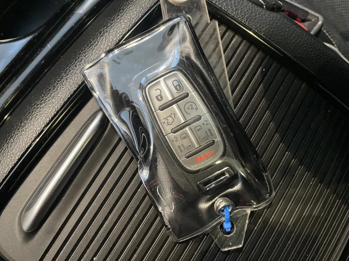 2025 Chrysler Pacifica Limited thumbnail 42