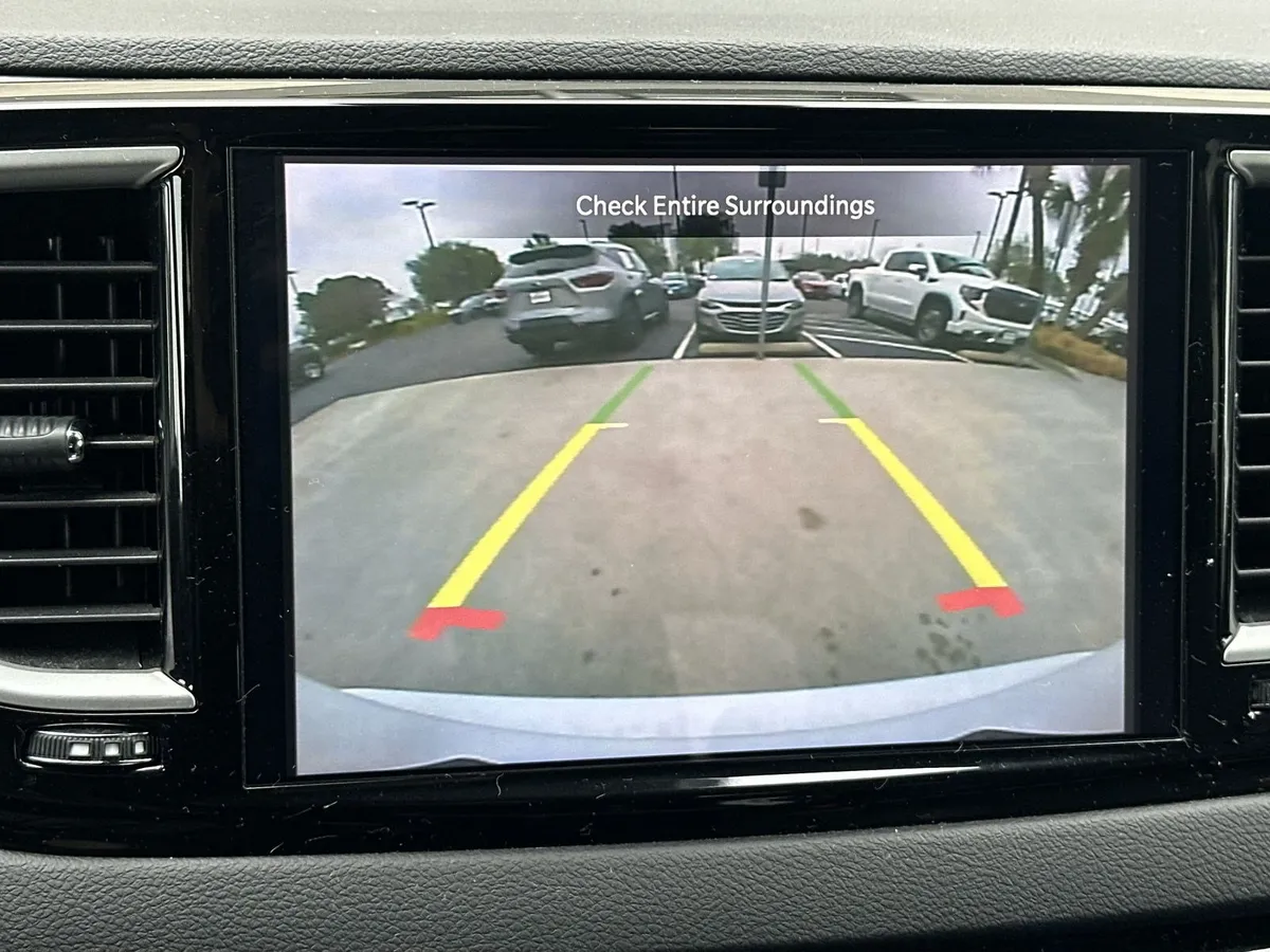 2025 Chrysler Pacifica Select thumbnail 27