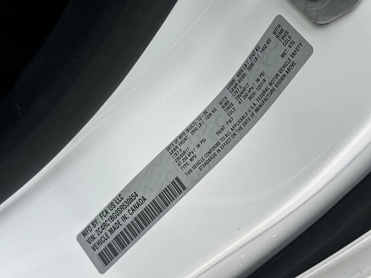 2025 Chrysler Pacifica Select thumbnail 36