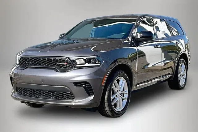 2025 Dodge Durango GT thumbnail 2