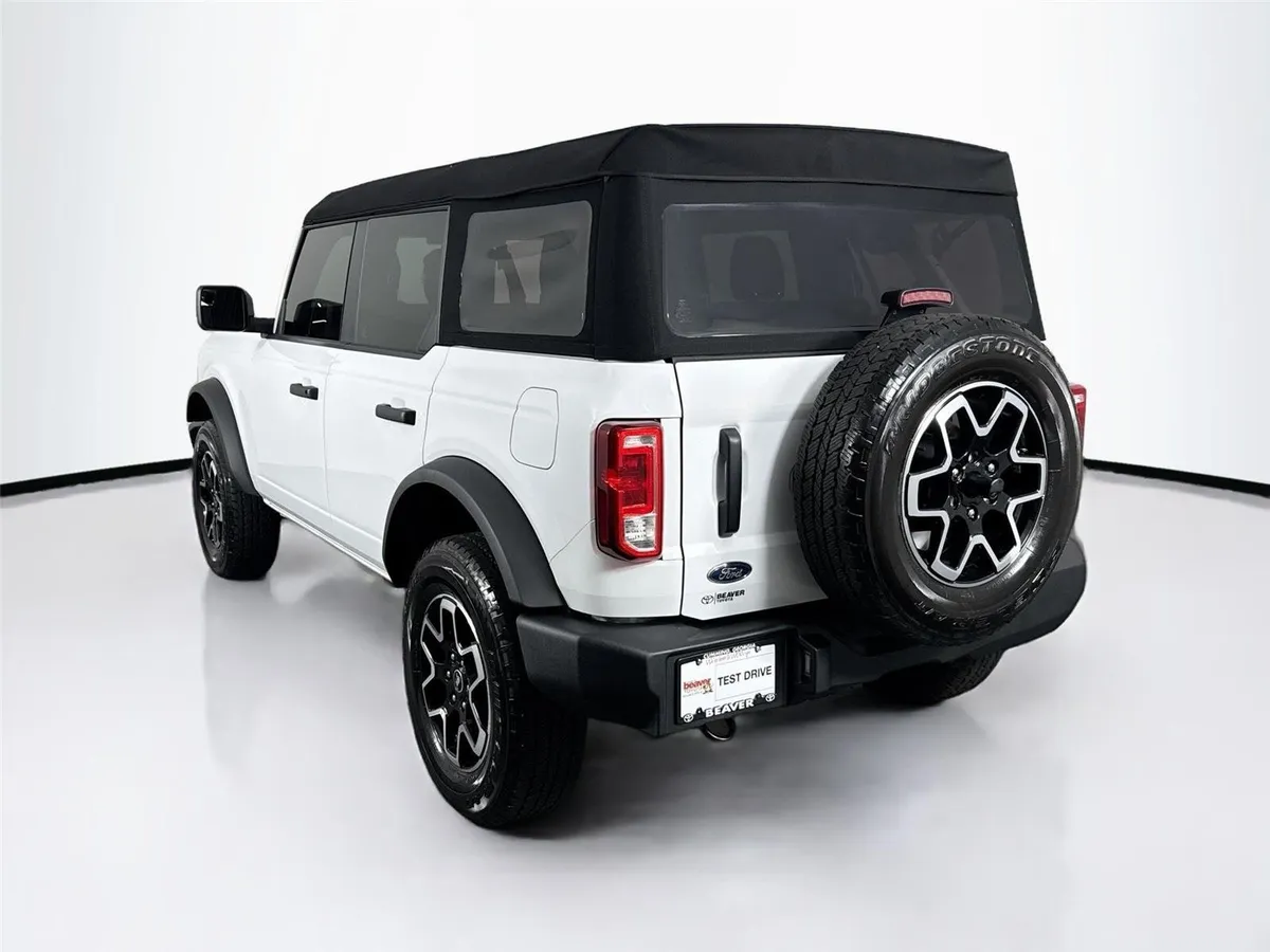 2025 Ford Bronco Base thumbnail 10