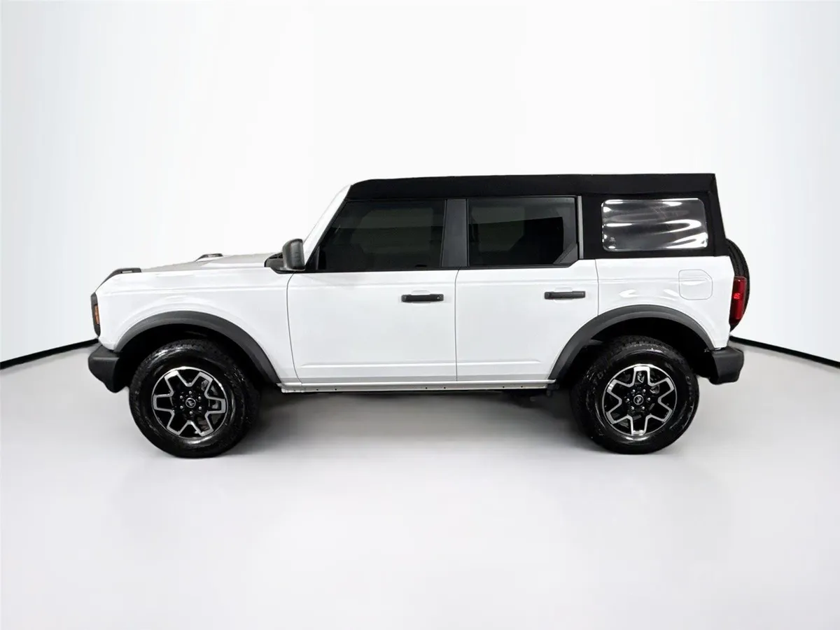 2025 Ford Bronco Base thumbnail 11