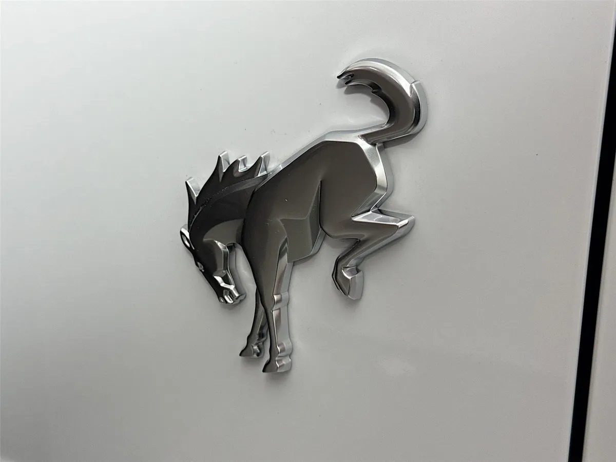 2025 Ford Bronco Base thumbnail 12