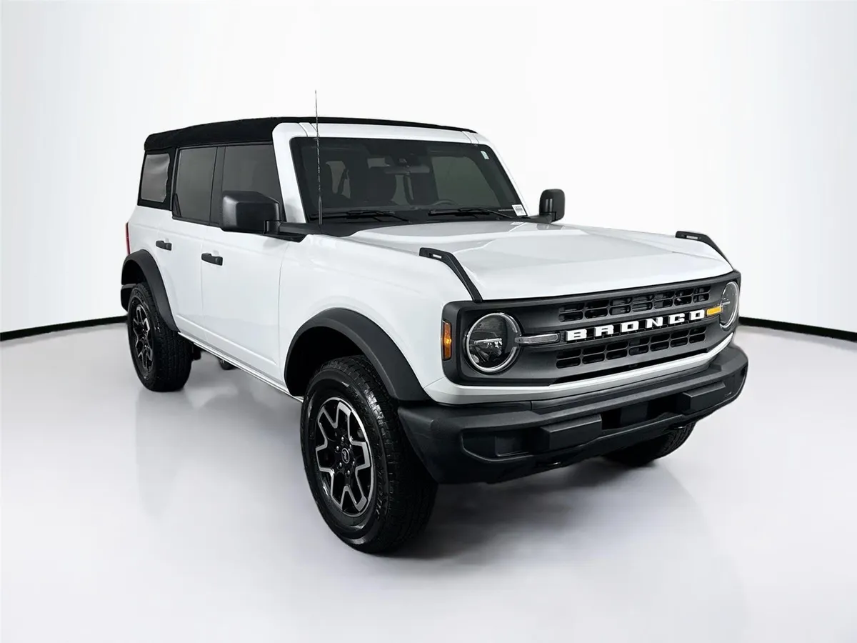 2025 Ford Bronco Base thumbnail 7