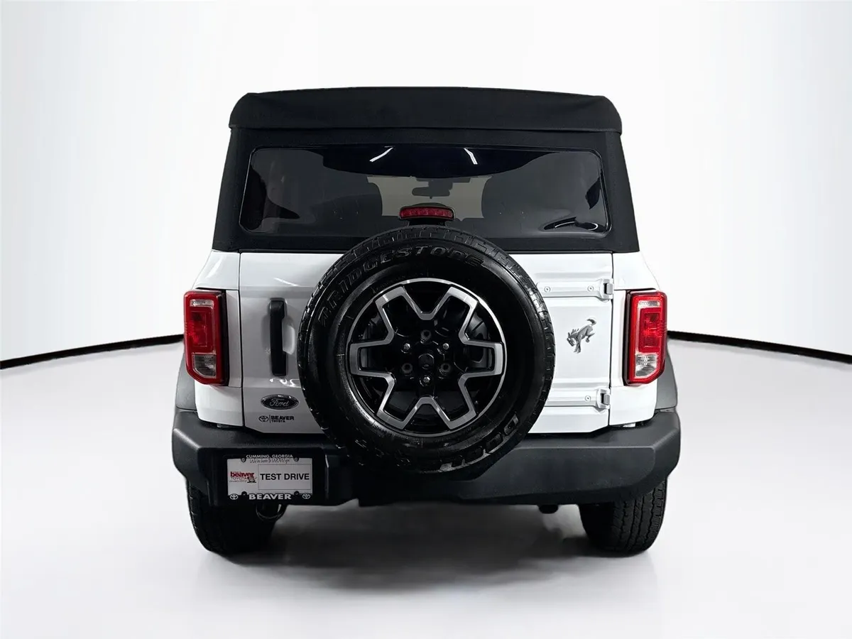2025 Ford Bronco Base thumbnail 9