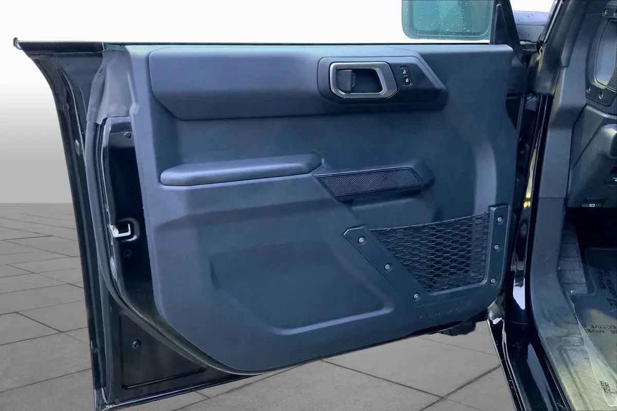 2025 Ford Bronco Big Bend thumbnail 21