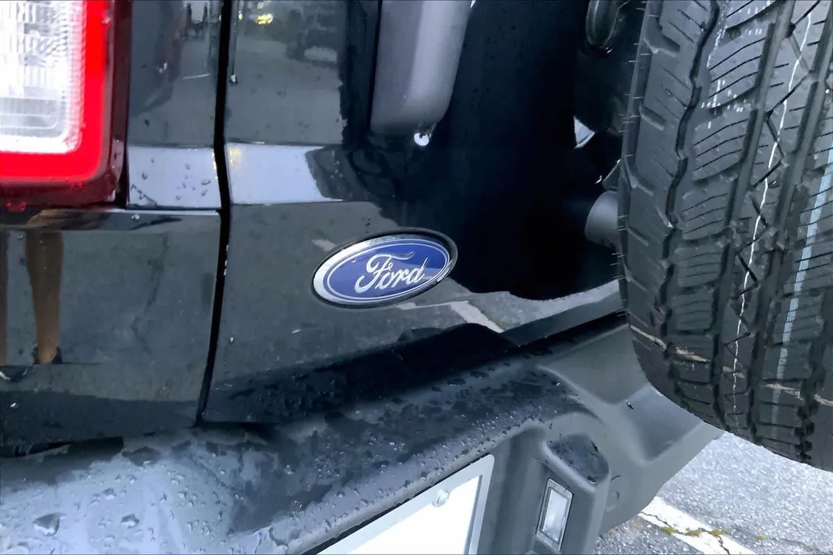 2025 Ford Bronco Big Bend thumbnail 30