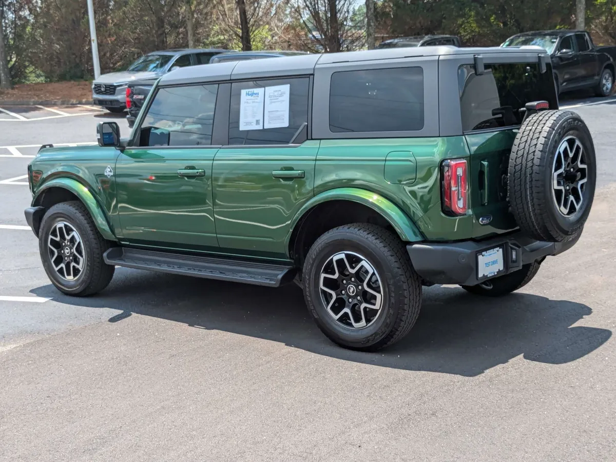 2025 Ford Bronco Outer Banks thumbnail 7