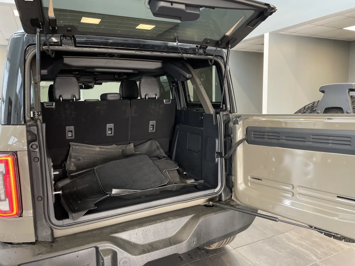2025 Ford Bronco Outer Banks thumbnail 36