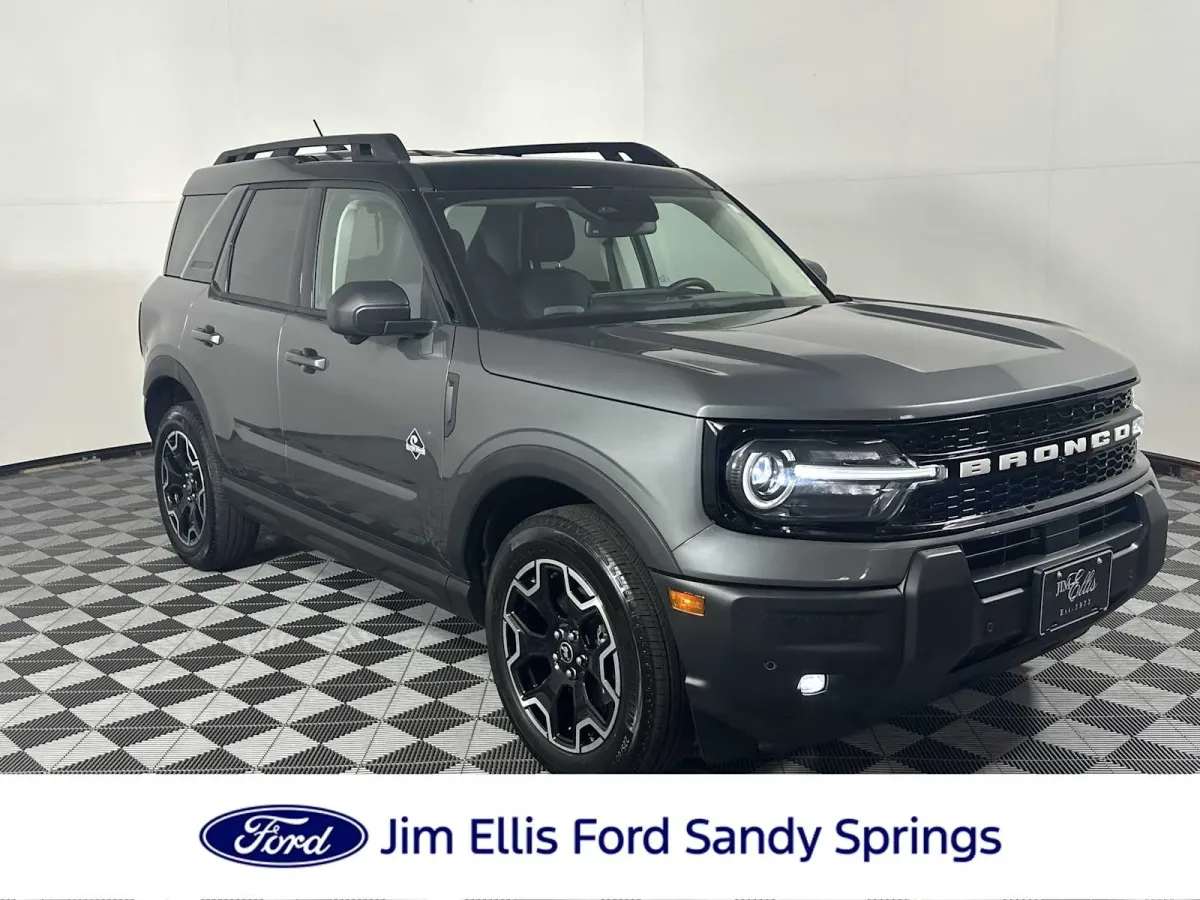 2025 Ford Bronco Sport Outer Banks thumbnail 2