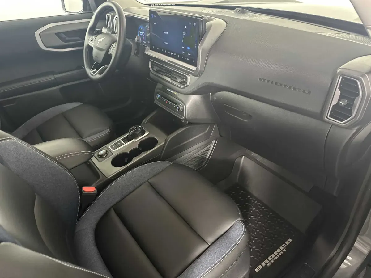 2025 Ford Bronco Sport Outer Banks thumbnail 23