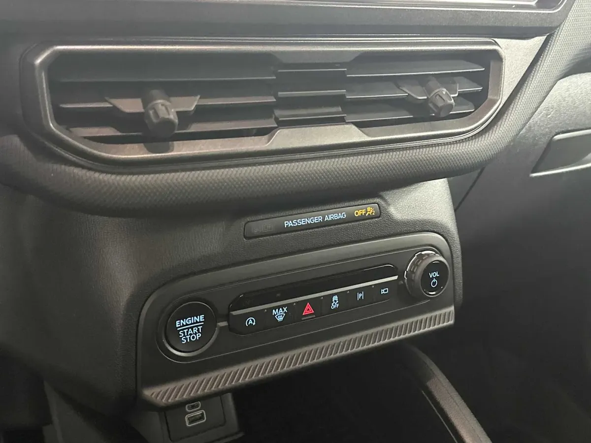 2025 Ford Bronco Sport Outer Banks thumbnail 38