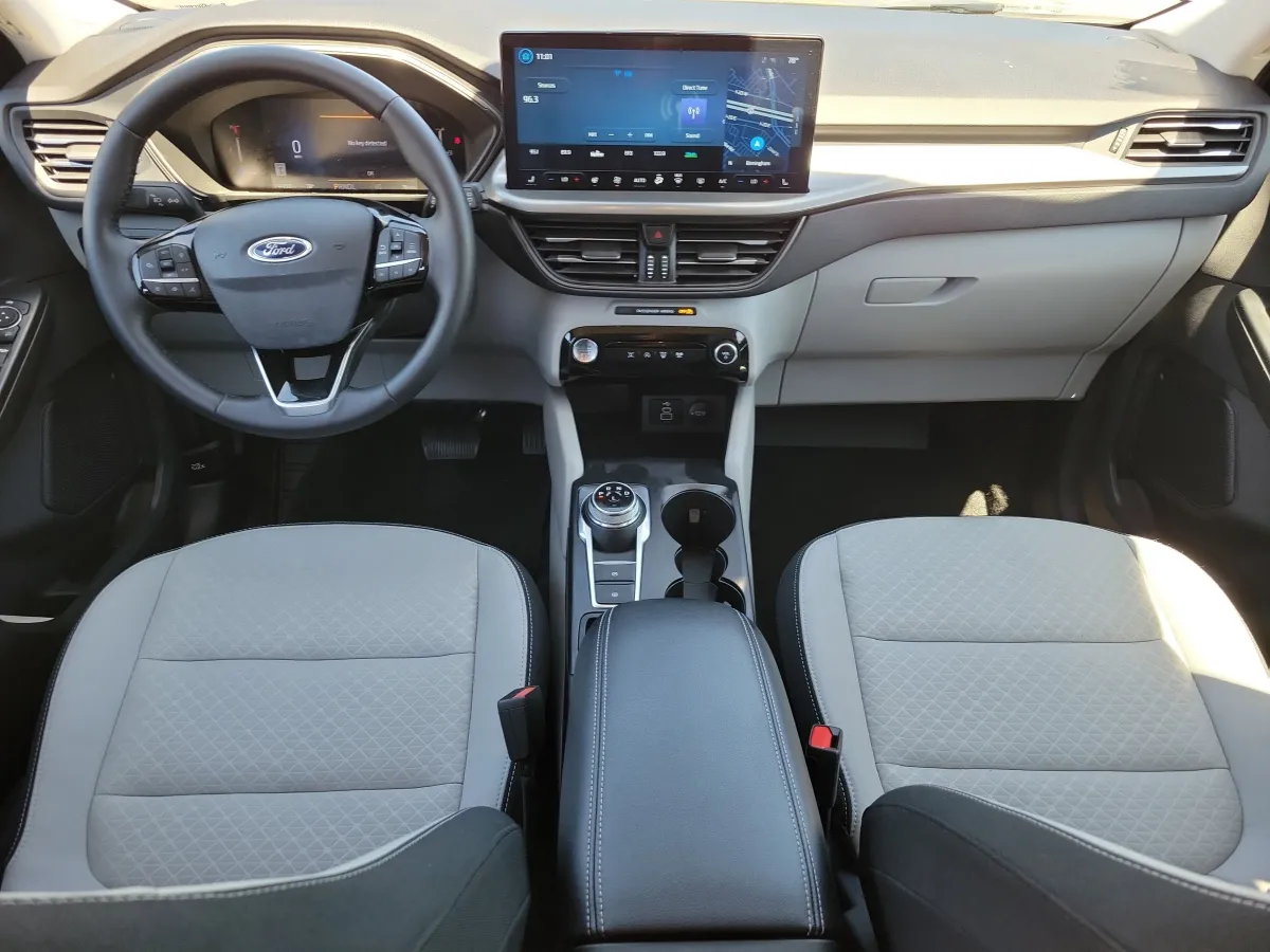 2025 Ford Escape Active thumbnail 10