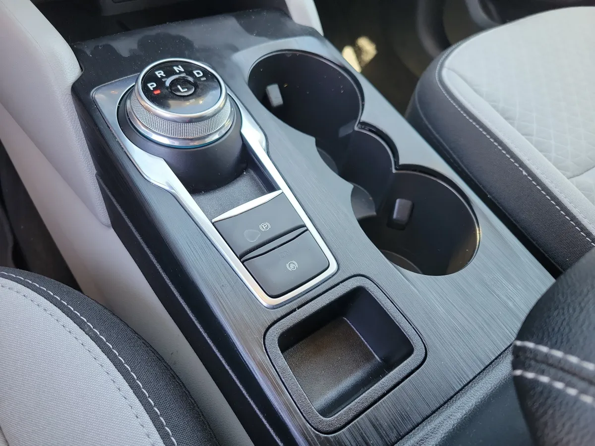 2025 Ford Escape Active thumbnail 11