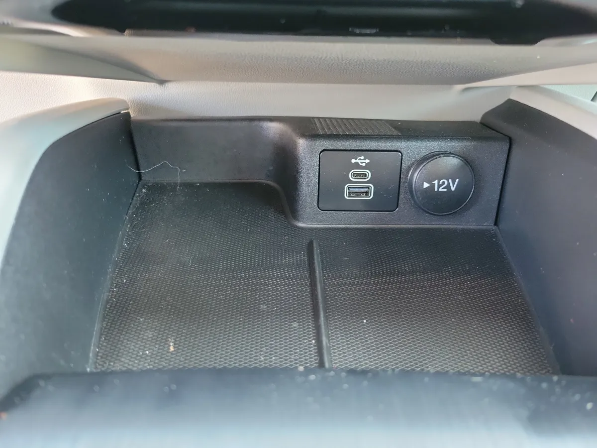 2025 Ford Escape Active thumbnail 12