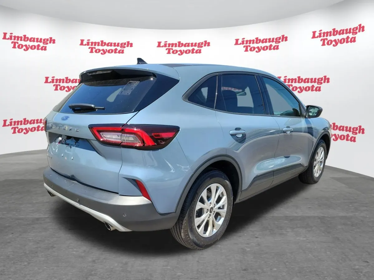 2025 Ford Escape Active thumbnail 22
