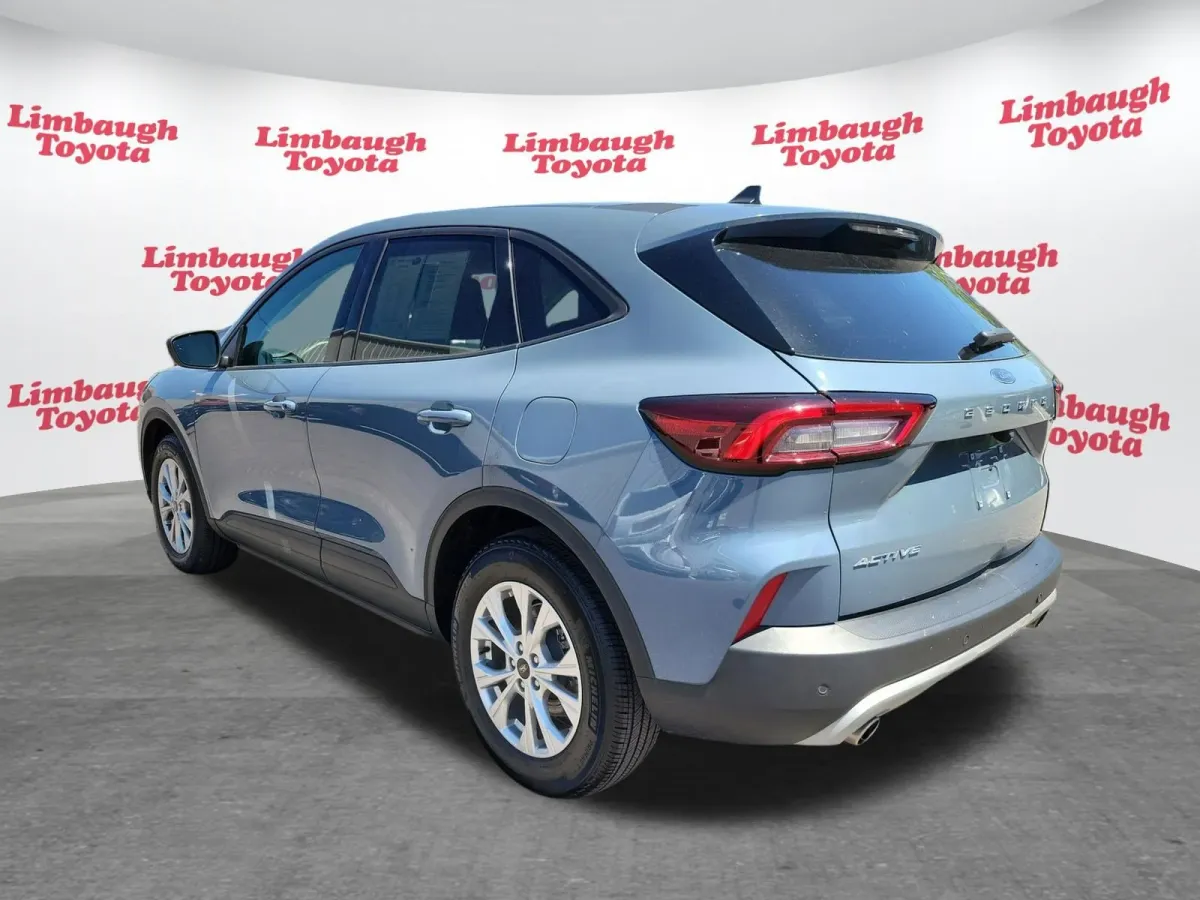 2025 Ford Escape Active thumbnail 24