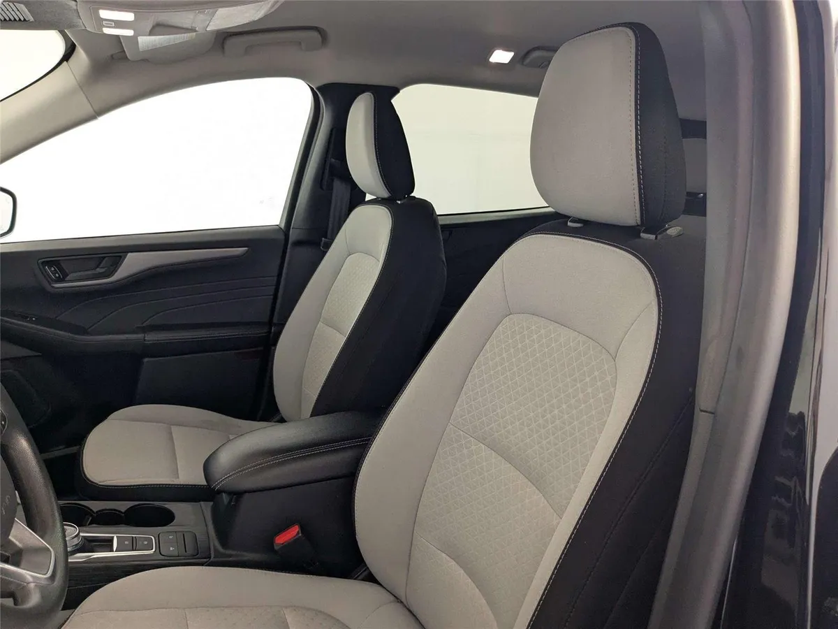 2025 Ford Escape Active thumbnail 13