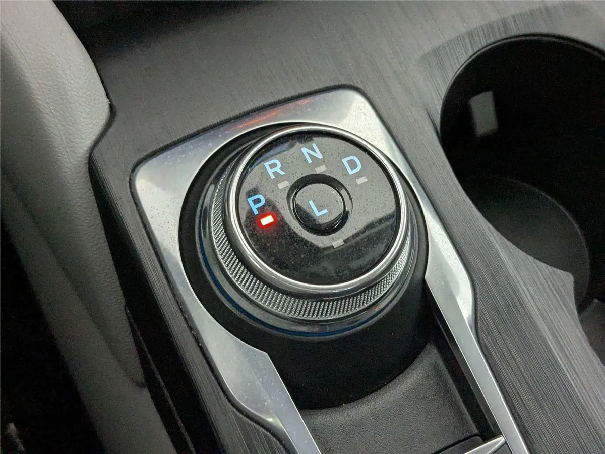 2025 Ford Escape Active thumbnail 25