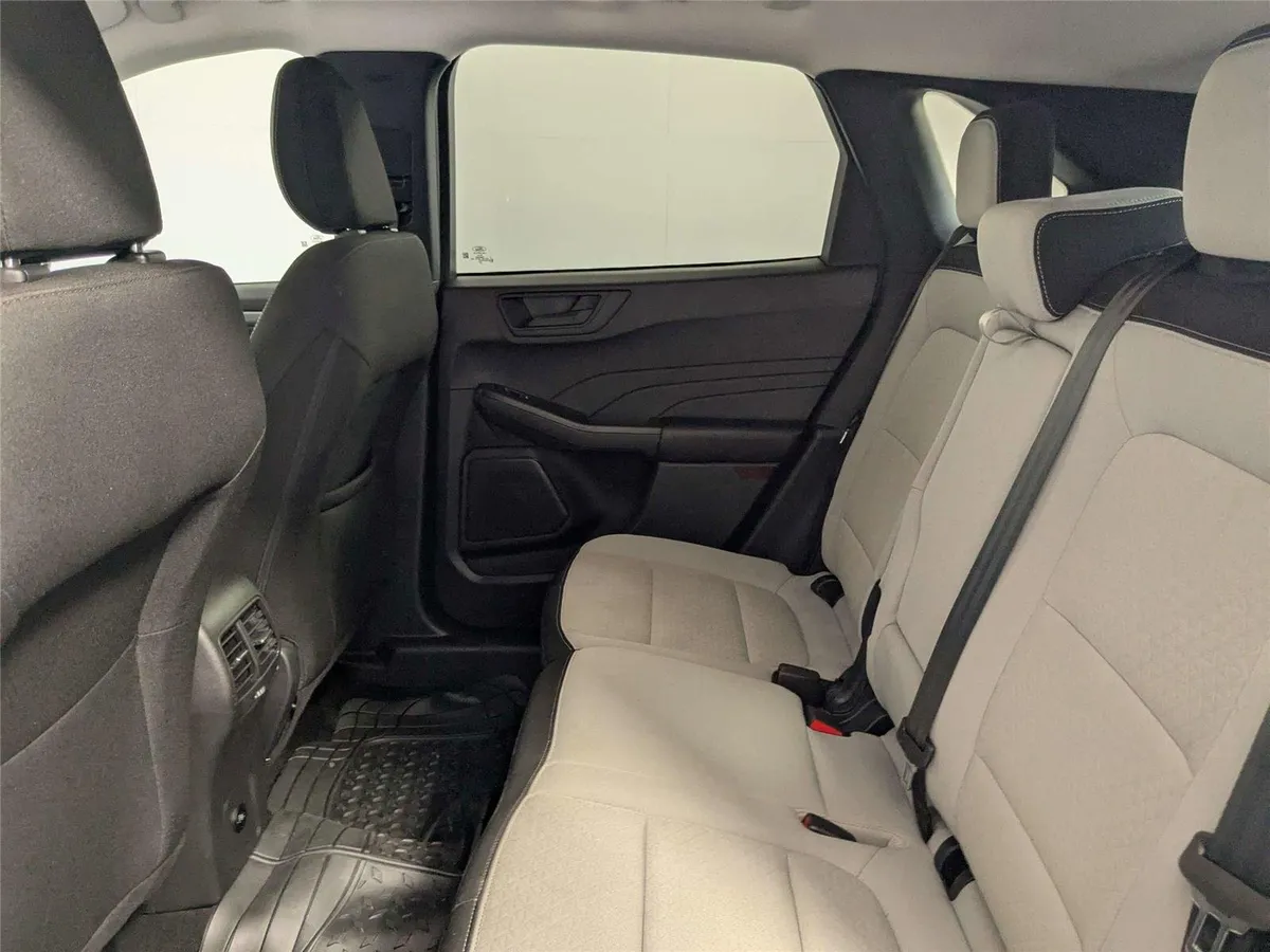 2025 Ford Escape Active thumbnail 34