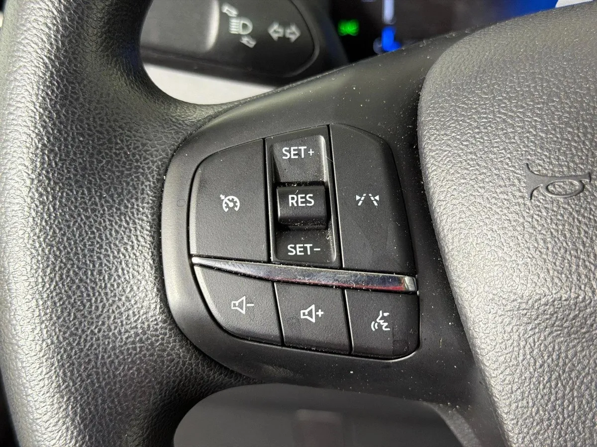 2025 Ford Escape Active thumbnail 24