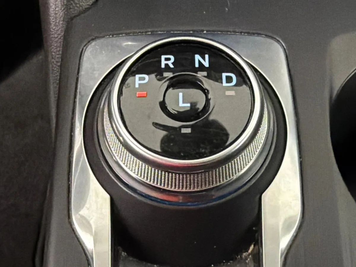 2025 Ford Escape Active thumbnail 30