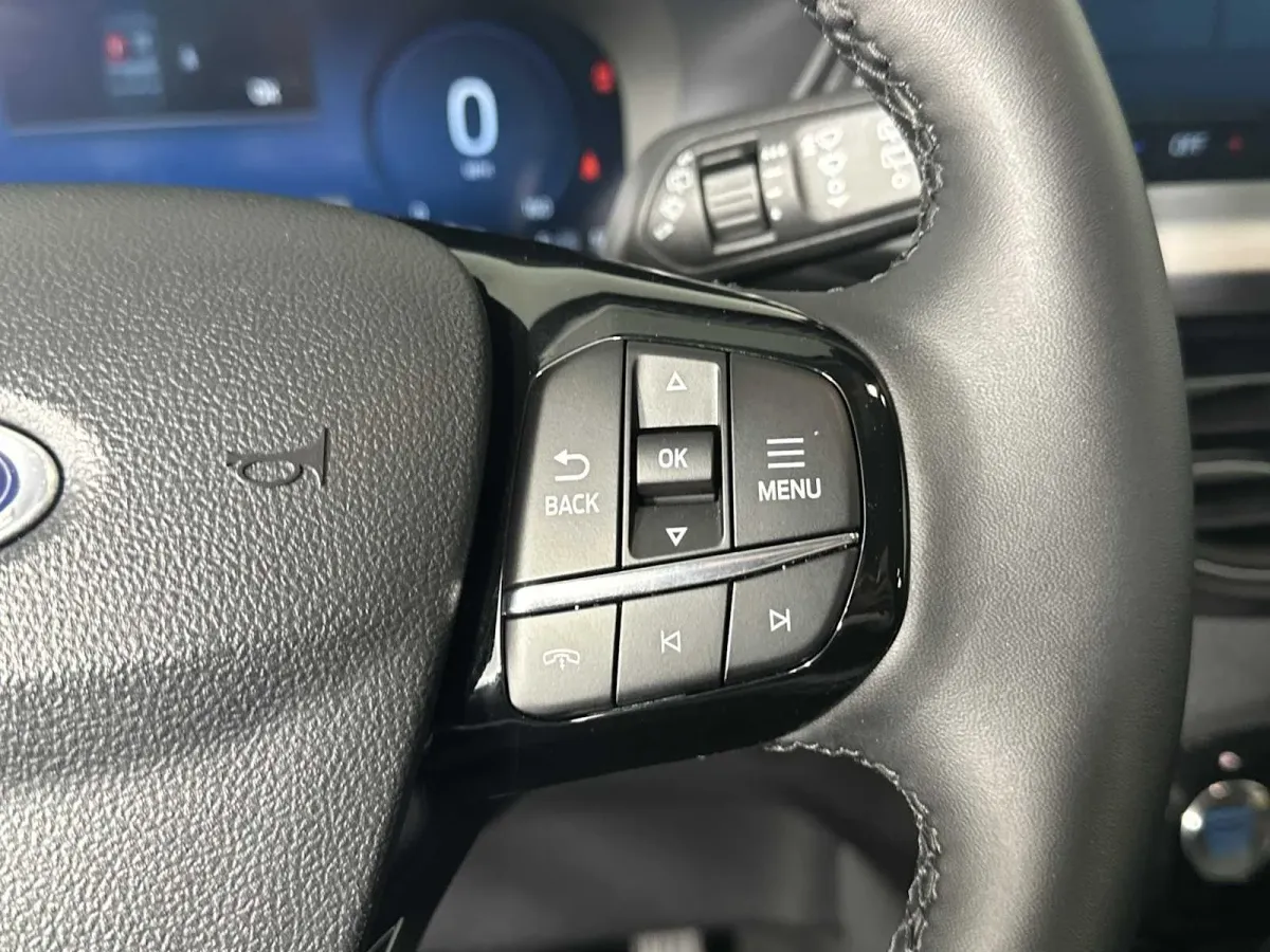 2025 Ford Escape PHEV thumbnail 30