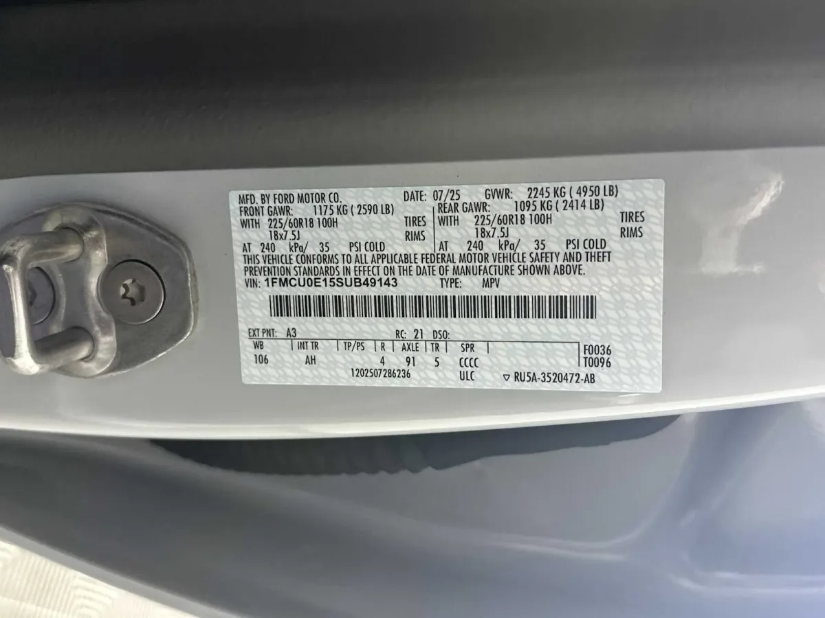 2025 Ford Escape PHEV thumbnail 36