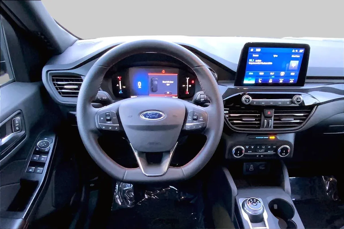 2025 Ford Escape ST-Line thumbnail 6