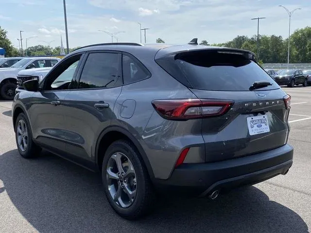 2025 Ford Escape ST-Line thumbnail 5